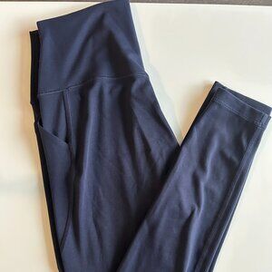 UNIQLO Navy Blue Women's Leggings with Pockets Size Small